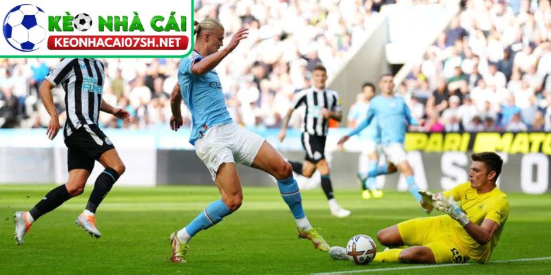 Man City hạ Newcastle: “Kép phụ” lên tiếng, mở đường đại chiến Arsenal tại League Cup 4 Hiệp hai sôi động, Man City hẹn Arsenal ở chung kết