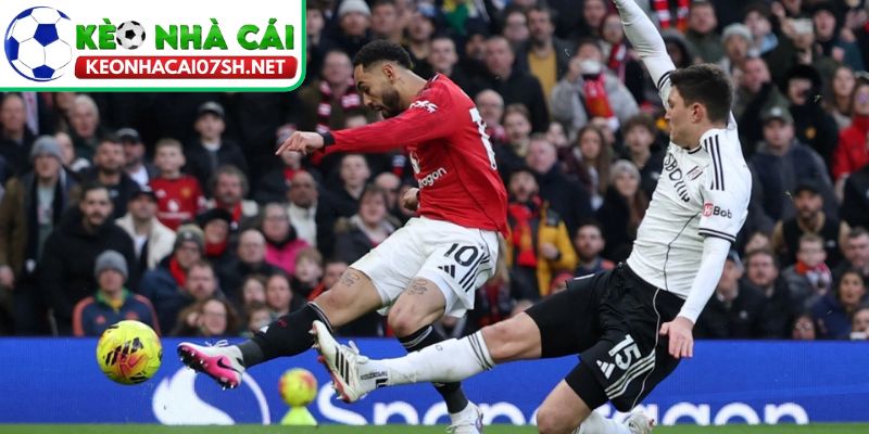 Cảm xúc vỡ òa tại Old Trafford và “Fergie time” trở lại