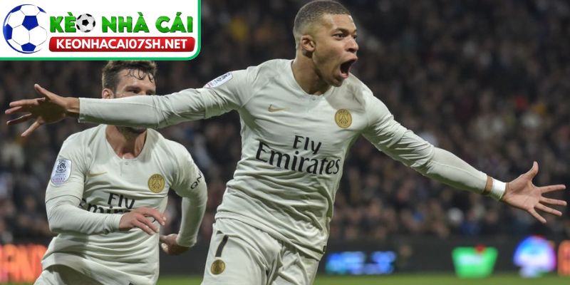 Real Madrid tăng tốc sau hiệp 1, Mbappe chốt hạ trận Valencia 4 Mbappe lên tiếng phút bù giờ, Real Madrid khẳng định vị thế